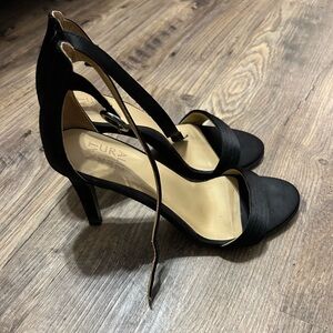 Natrulizer 3 inch Black Heels Size 8.5